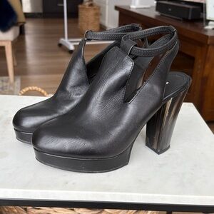 Elegant Black Leather Women's Chunky Heels